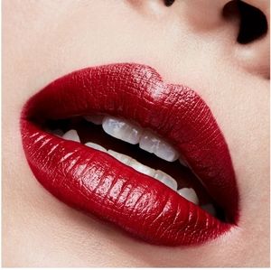 Mac amplified lipstick. DUBONNET